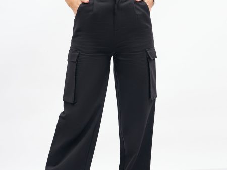 Lyush Women Black Box Pockets Straight Pants For Cheap